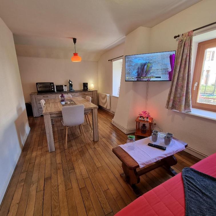 Gite Myrtille 2 A 6 Personnes Avec Spa Et Salle De Jeux Dans La Residence Ventron Exterior foto